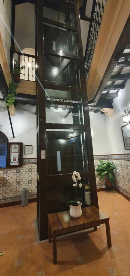 Hostal San Francisco Cadice Esterno foto