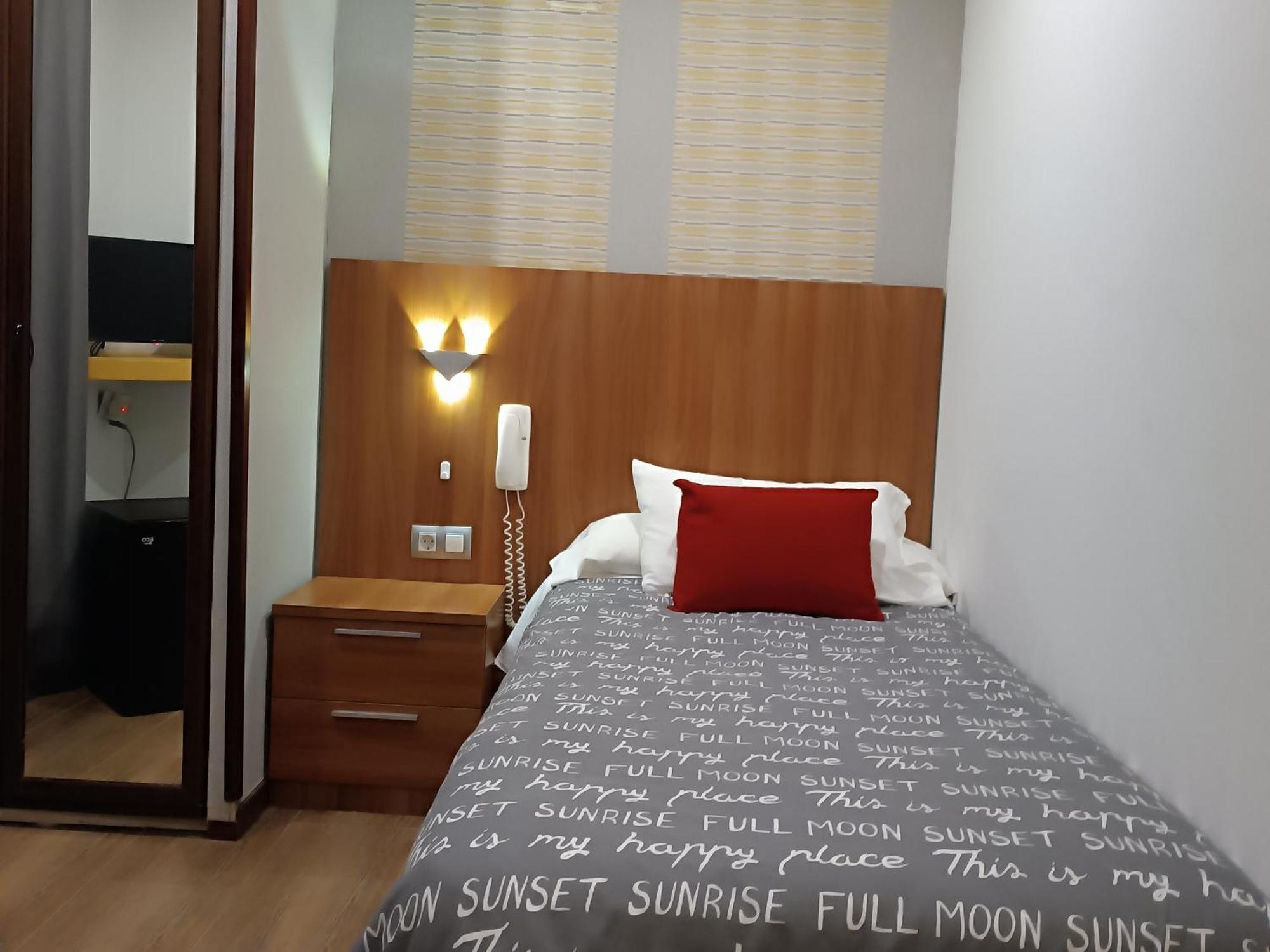 Hostal San Francisco Cadice Esterno foto